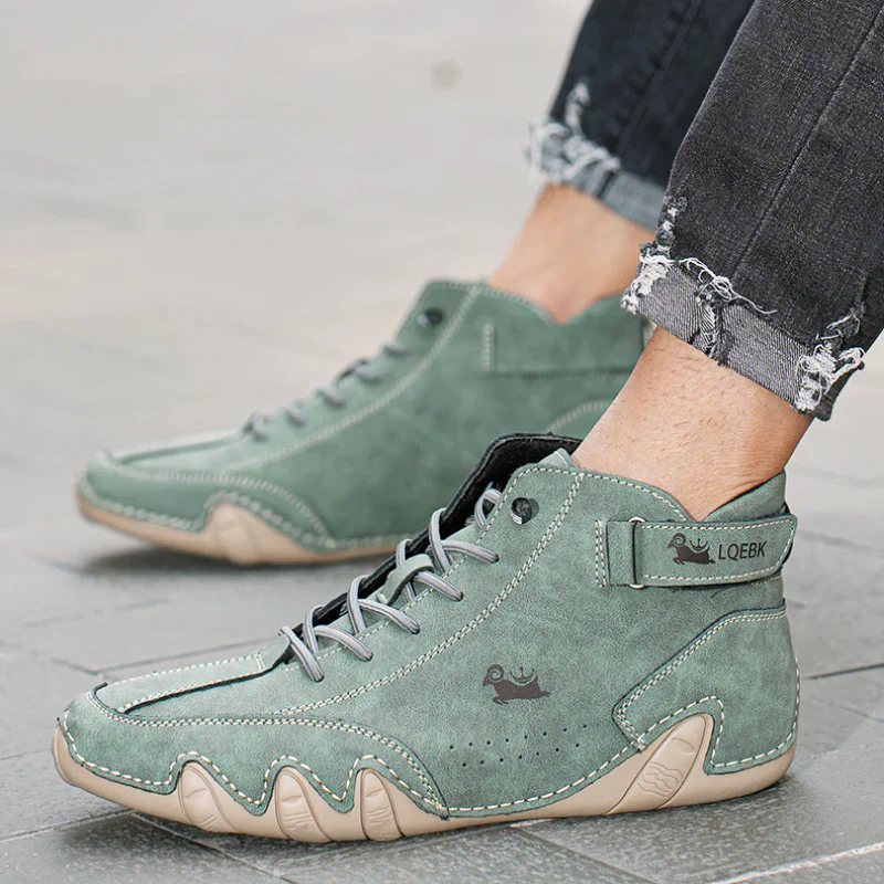 Chaussures de marche confortables en cuir, conçues pour l'équilibre. – Image 4